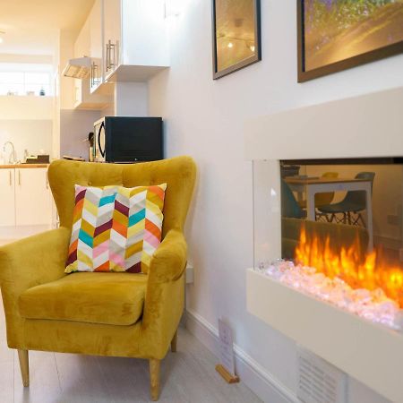 Pass The Keys Modern 2 Bed Flat Overlooking Aberaeron Harbour Εξωτερικό φωτογραφία
