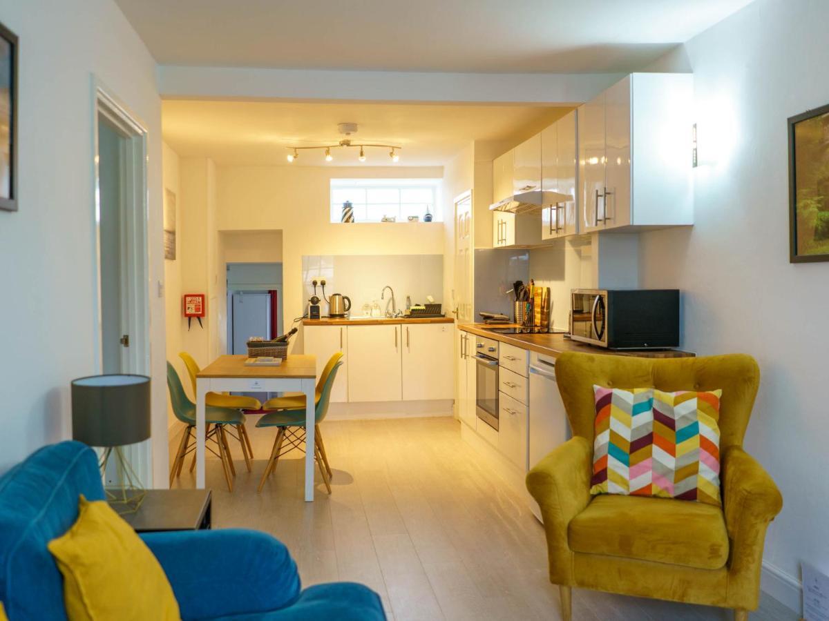 Pass The Keys Modern 2 Bed Flat Overlooking Aberaeron Harbour Εξωτερικό φωτογραφία