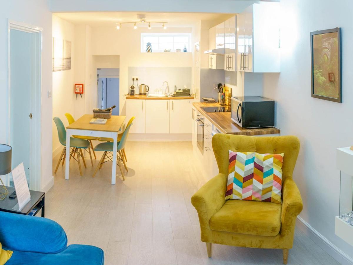 Pass The Keys Modern 2 Bed Flat Overlooking Aberaeron Harbour Εξωτερικό φωτογραφία