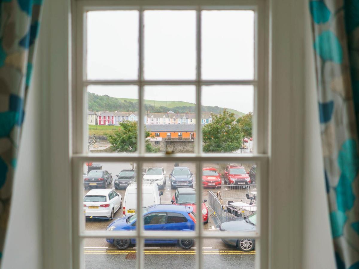 Pass The Keys Modern 2 Bed Flat Overlooking Aberaeron Harbour Εξωτερικό φωτογραφία